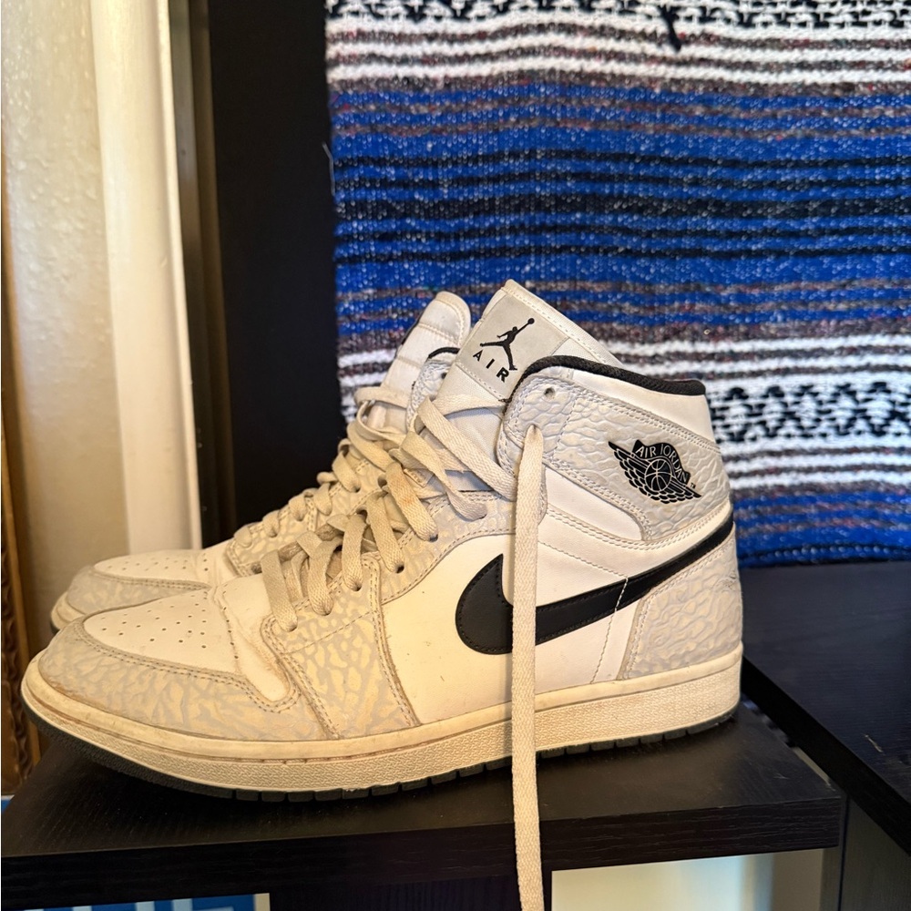 Nike Air Jordan High-Top Sneakers in smoke grey elephant